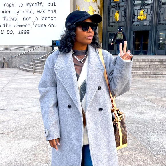 Meet your Posher, Lakeisha - Picture 1 of 1